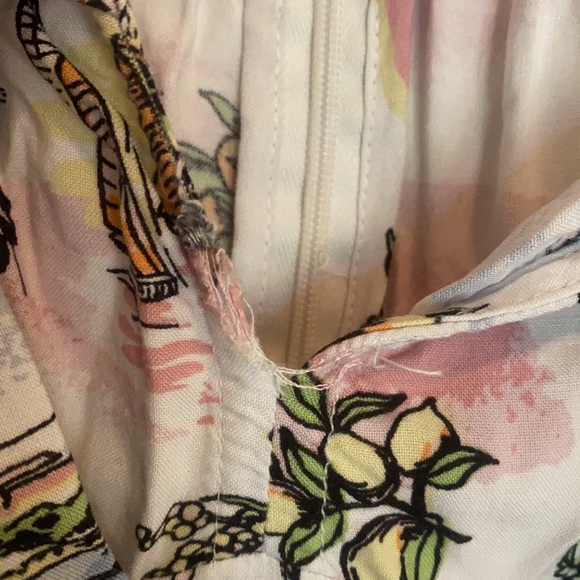 Adorable dress! - Picture 4 of 6